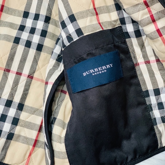 🍾⛔️SOLD⛔️🥳Authentic Burberry Jacket - Picture 4 of 8